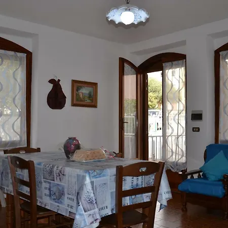 Lägenhet Confortevole A Pochi Passi Dal Mare Cala Gonone